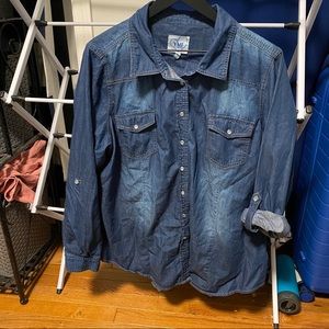 Chambray Denim Blouse w/Pearl Snaps EUC